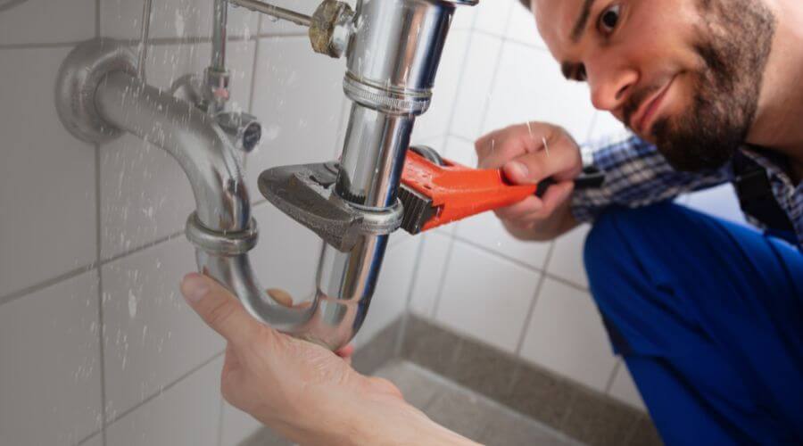 Professional same day plumber services in Des Moines, IA